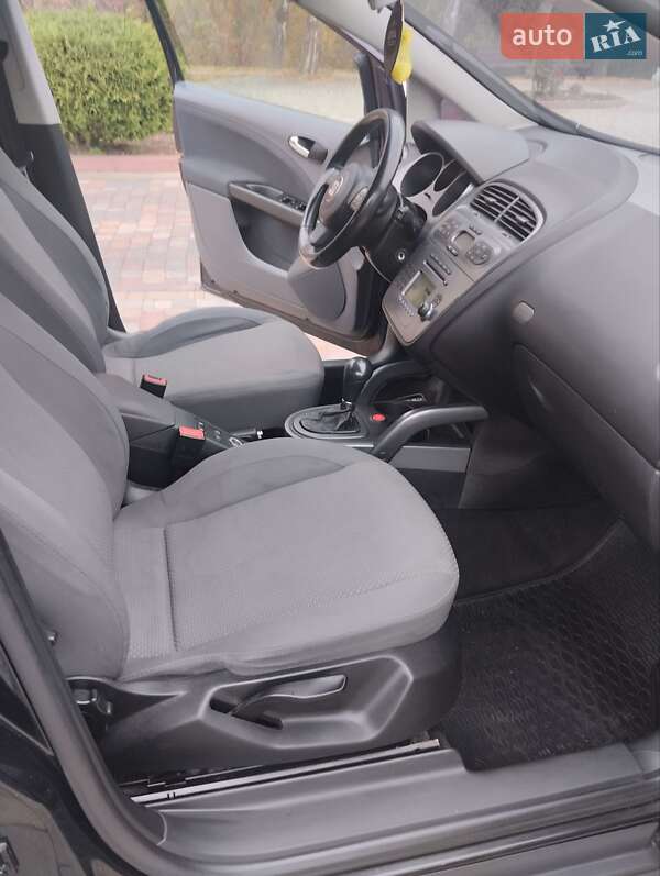 Хэтчбек SEAT Toledo 2006 в Миргороде фото 11 Хэтчбек SEAT Toledo 2006 в Миргороде