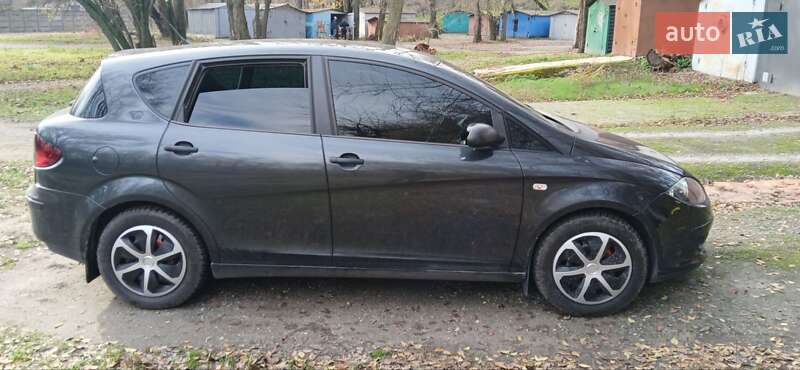 Хэтчбек SEAT Toledo 2008 в Запорожье