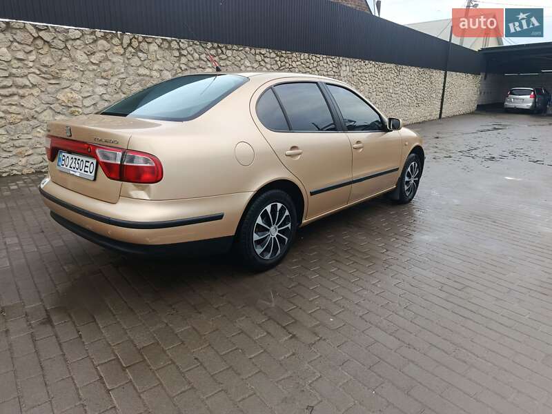 Седан SEAT Toledo 2001 в Тернополі