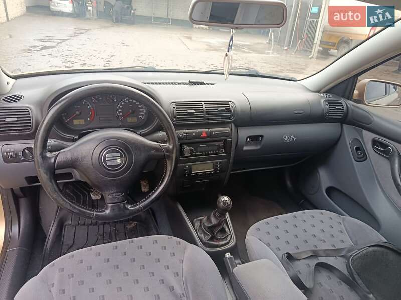 Седан SEAT Toledo 2001 в Тернополі