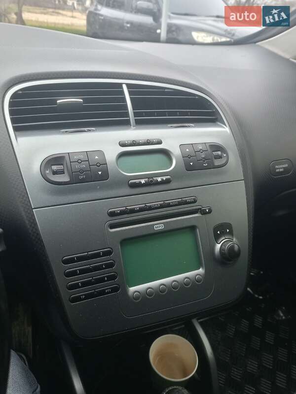 Хетчбек SEAT Toledo 2006 в Чорткові