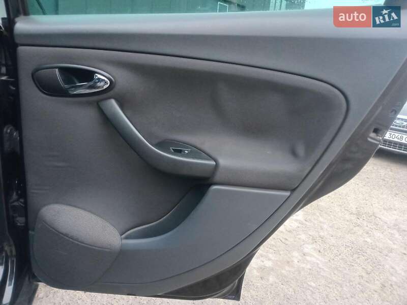 Хэтчбек SEAT Toledo 2008 в Львове