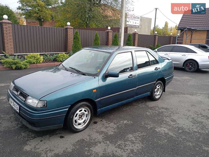 Седан SEAT Toledo 1993 в Голованевске
