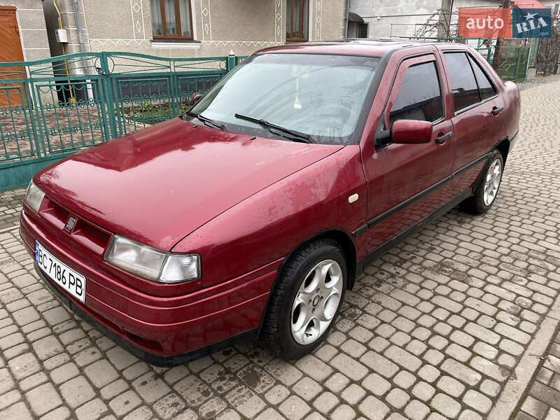 Седан SEAT Toledo 1993 в Рудки