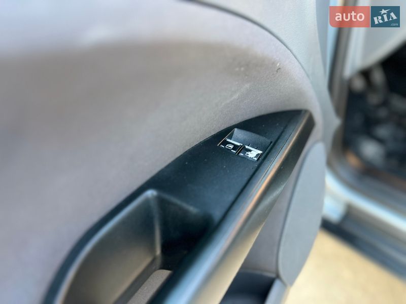 Хэтчбек SEAT Toledo 2004 в Тернополе