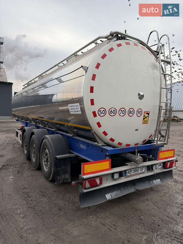Цистерна напівпричіп Seka 105 2013 в Вінниці