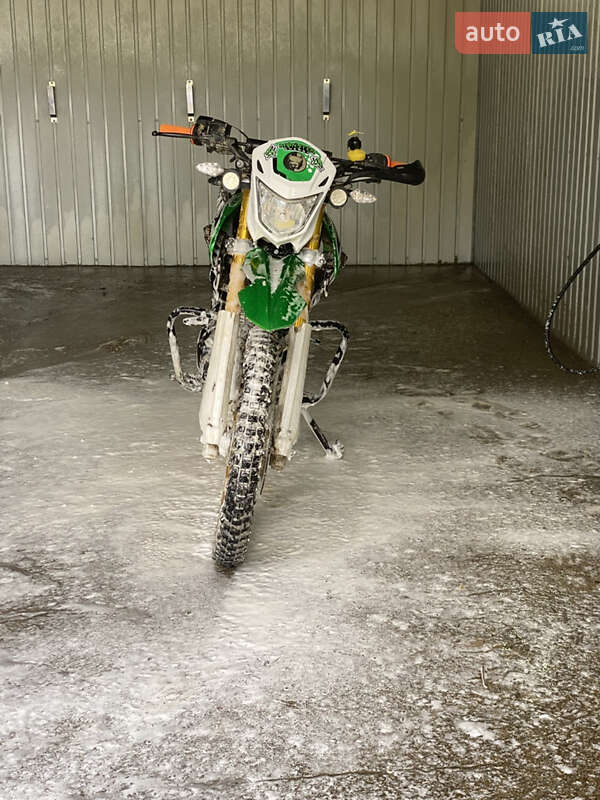 Мотоцикл Багатоцільовий (All-round) Senke Desert 2020 в Вижниці фото Мотоцикл Багатоцільовий (All-round) Senke Desert 2020 в Вижниці