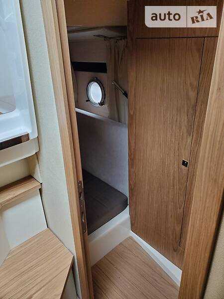 Моторная яхта Sessa Marine C32 2013 в Киеве фото 11 Моторная яхта Sessa Marine C32 2013 в Киеве