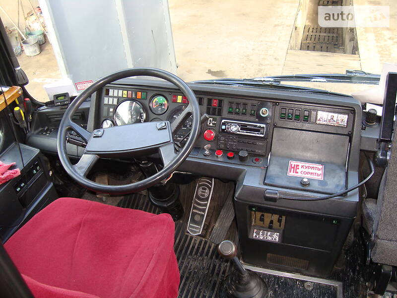 Туристический / Междугородний автобус Setra S 215 1993 в Виннице фото 10 Туристический / Междугородний автобус Setra S 215 1993 в Виннице