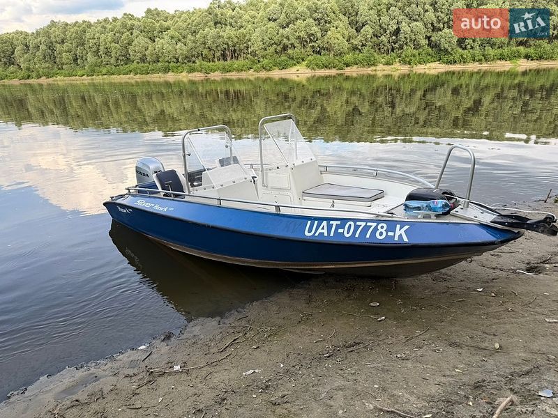 Човен Silver Hawk 2002 в Чернігові фото Човен Silver Hawk 2002 в Чернігові