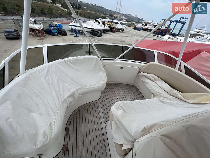 Моторная яхта Silverton 42 2002 в Одессе