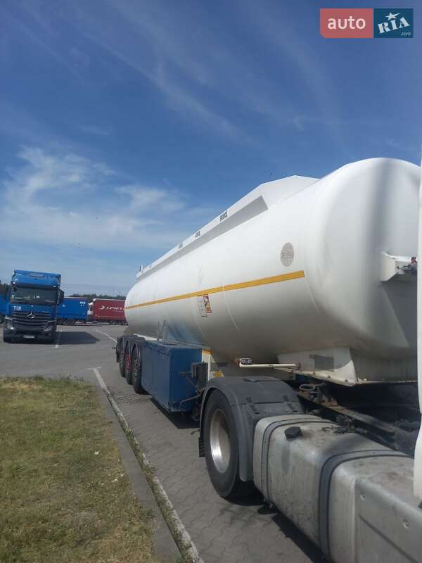 Цистерна Simatra NC-02 2007 в Львові
