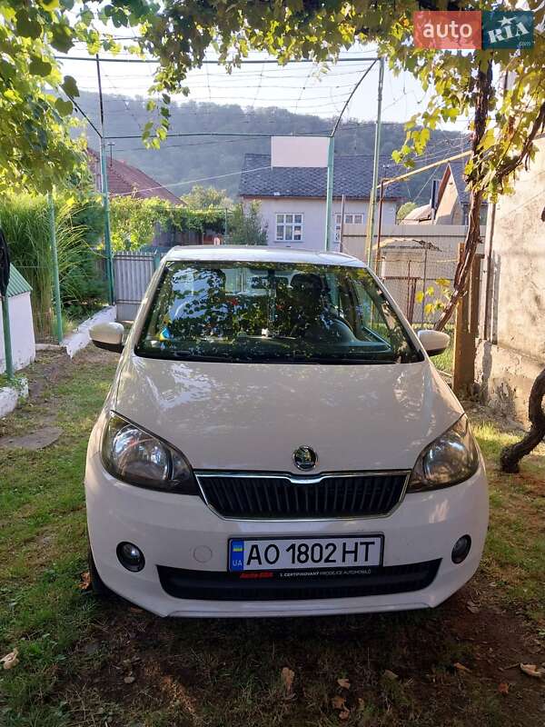 Хетчбек Skoda Citigo 2013 в Ужгороді