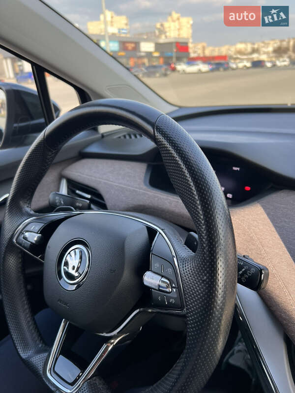 Внедорожник / Кроссовер Skoda Enyaq iV 2020 в Киеве
