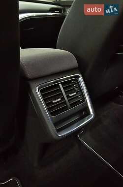 Позашляховик / Кросовер Skoda Enyaq iV 2021 в 