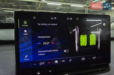 Позашляховик / Кросовер Skoda Enyaq iV 2021 в 