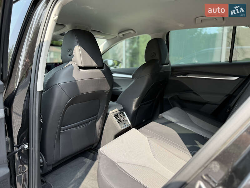 Внедорожник / Кроссовер Skoda Enyaq iV 2022 в Львове