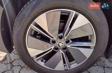 Позашляховик / Кросовер Skoda Enyaq iV 2023 в 