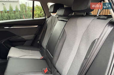 Внедорожник / Кроссовер Skoda Enyaq iV 2021 в 