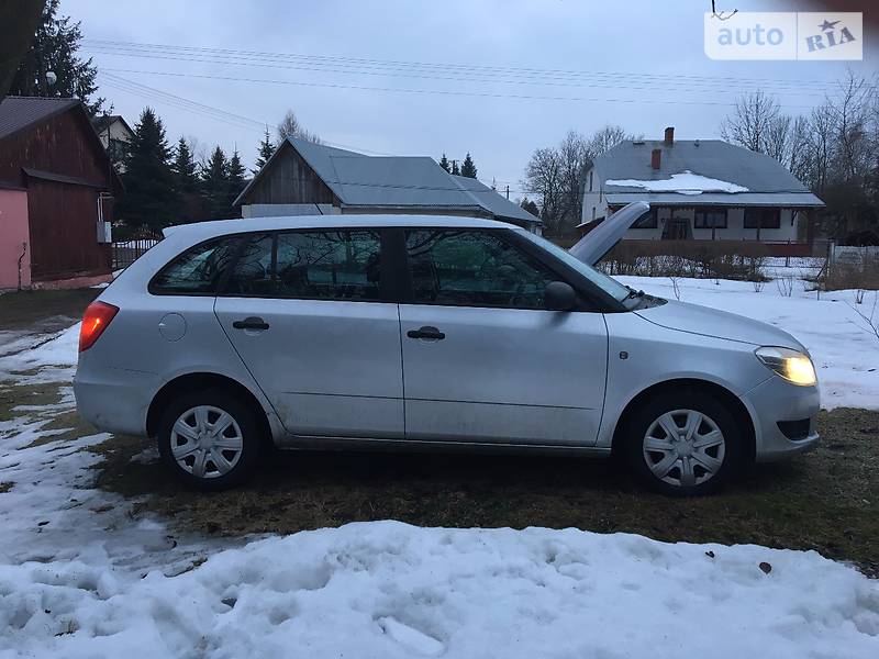 Універсал Skoda Fabia 2011 в Львові