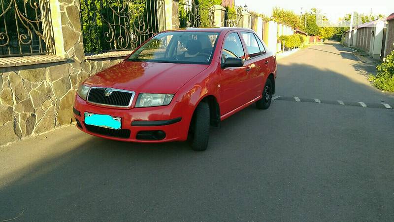 Седан Skoda Fabia 2006 в Киеве