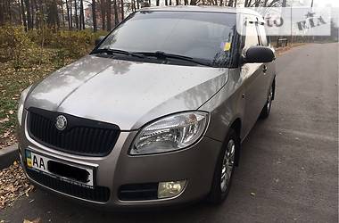 Хетчбек Skoda Fabia 2008 в Києві