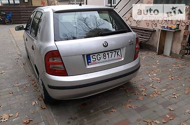 Хэтчбек Skoda Fabia 2001 в Ирпене