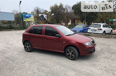 Хэтчбек Skoda Fabia 2006 в Днепре