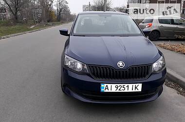 Хэтчбек Skoda Fabia 2016 в Киеве