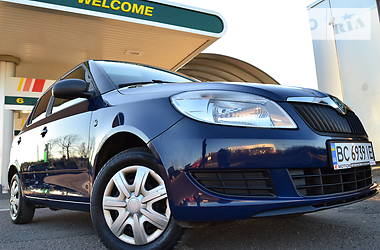 Хэтчбек Skoda Fabia 2011 в Дрогобыче