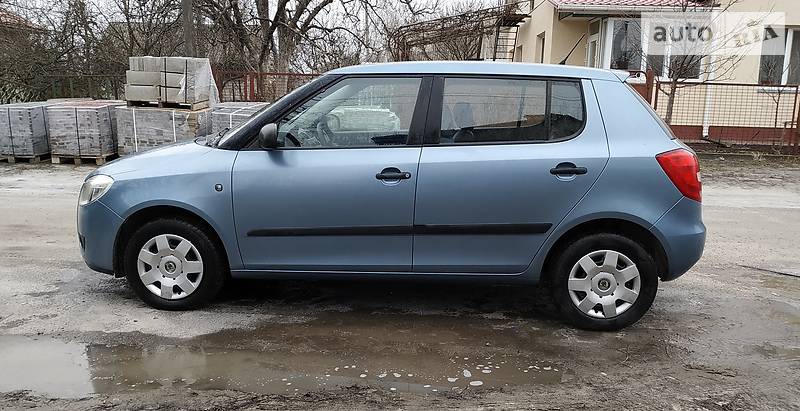 Хетчбек Skoda Fabia 2008 в Нових Санжарах