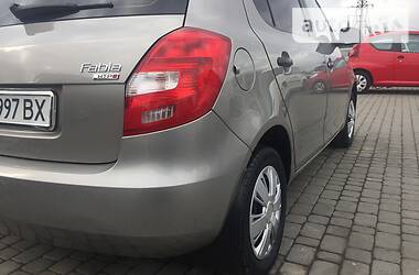 Хетчбек Skoda Fabia 2009 в 