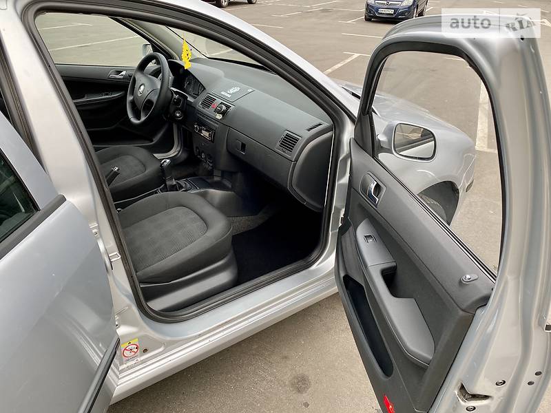Универсал Skoda Fabia 2007 в Киеве