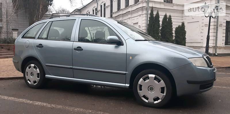 Универсал Skoda Fabia 2004 в Полтаве