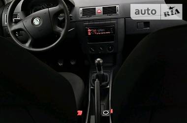 Хэтчбек Skoda Fabia 2005 в Киеве