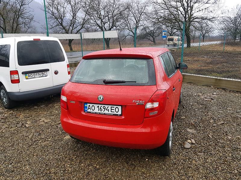 Хэтчбек Skoda Fabia 2010 в Тячеве