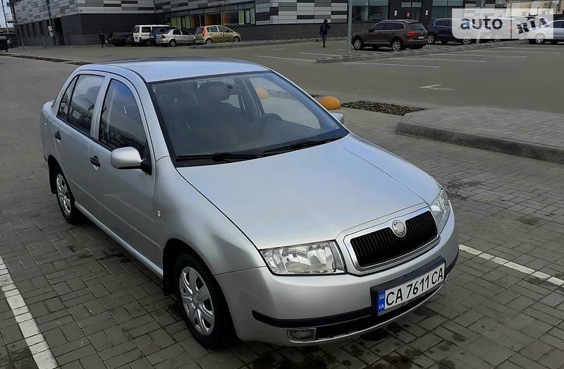 Седан Skoda Fabia 2001 в Черкассах
