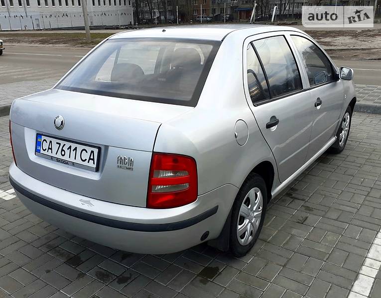 Седан Skoda Fabia 2001 в Черкассах