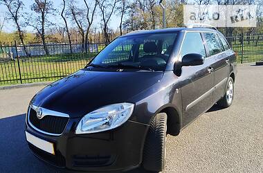 Универсал Skoda Fabia 2009 в Днепре