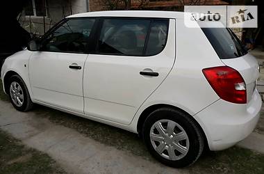 Хетчбек Skoda Fabia 2012 в 