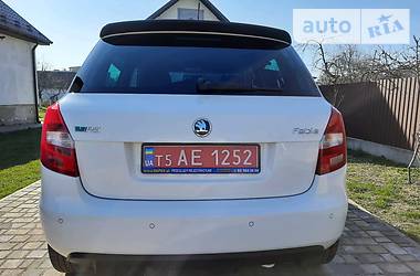 Хетчбек Skoda Fabia 2010 в 