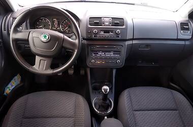 Хетчбек Skoda Fabia 2011 в 