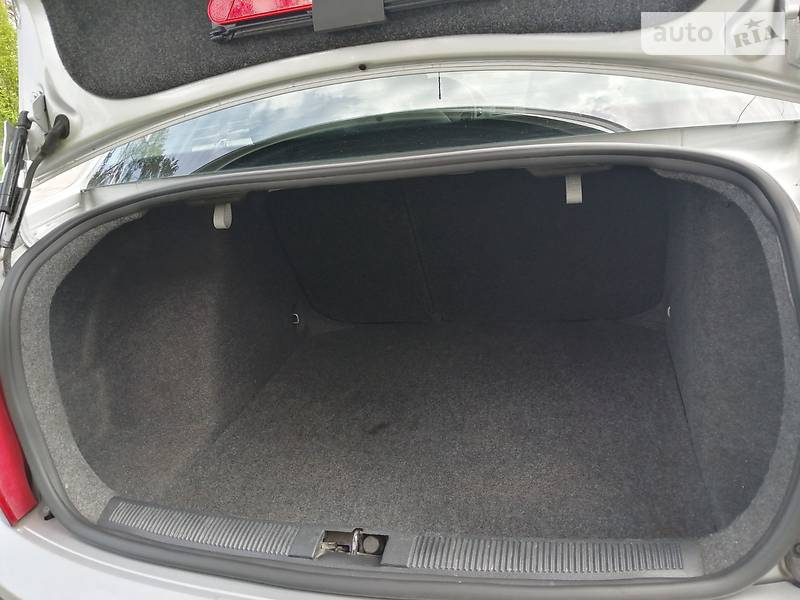 Седан Skoda Fabia 2002 в Києві фото 17 Седан Skoda Fabia 2002 в Києві