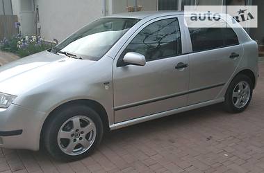Хетчбек Skoda Fabia 2002 в 