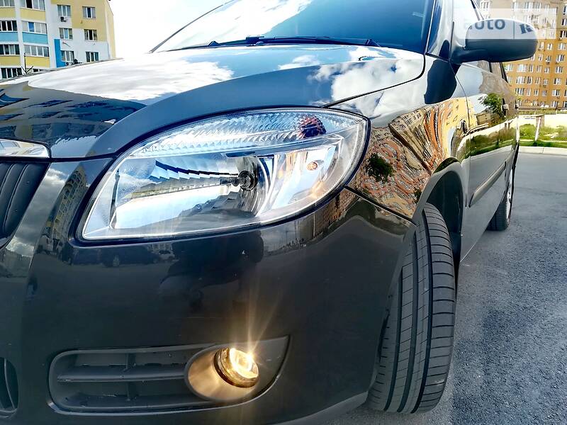 Універсал Skoda Fabia 2009 в Києві