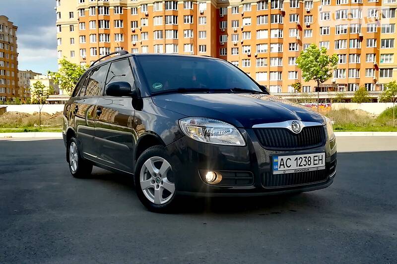 Універсал Skoda Fabia 2009 в Києві