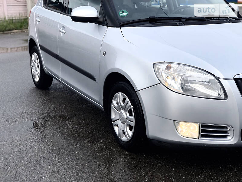 Хетчбек Skoda Fabia 2008 в Старокостянтинові
