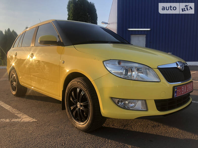 Універсал Skoda Fabia 2013 в Полтаві