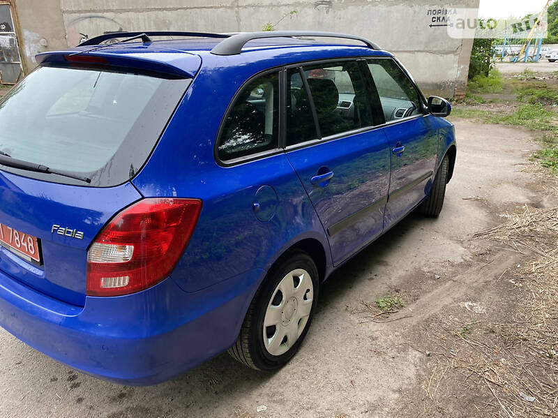 Універсал Skoda Fabia 2008 в Луцьку