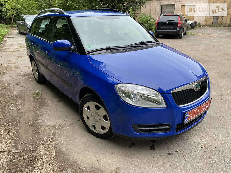 Універсал Skoda Fabia 2008 в Луцьку